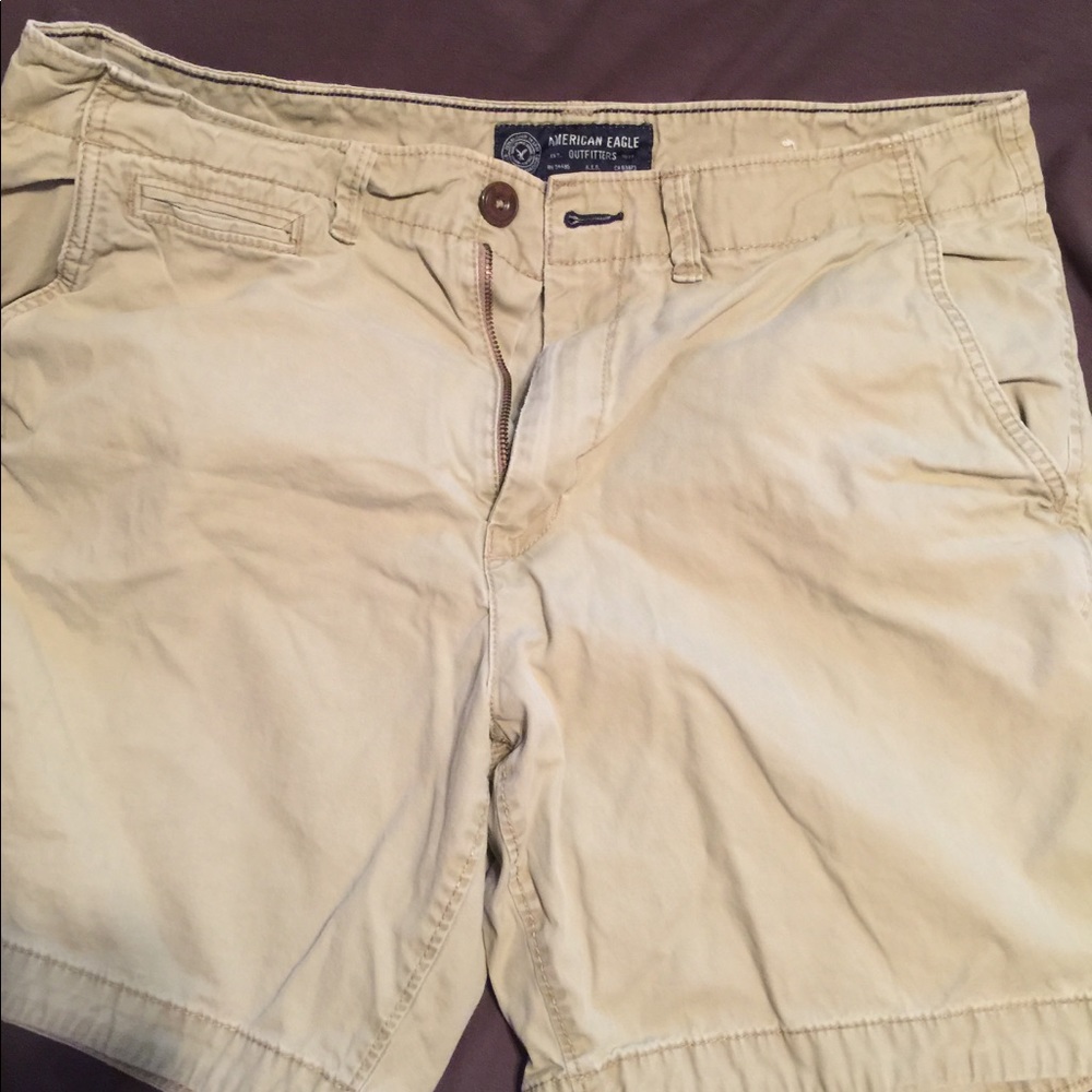 Men’s size 34 American Eagle shorts